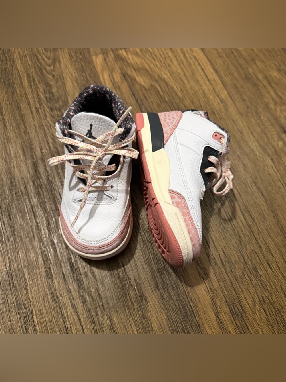 Jordan Retro 3  Kids White and Blush Pink Low-Top Sneakers Size 9C